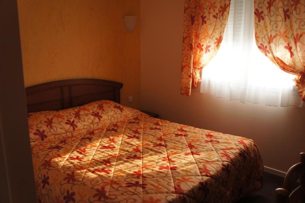 Logis Hotel & Restaurant Du Chemin Des Dames Corbeny Стая снимка