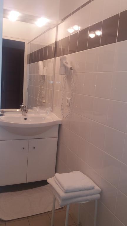 Logis Hotel & Restaurant Du Chemin Des Dames Corbeny Екстериор снимка